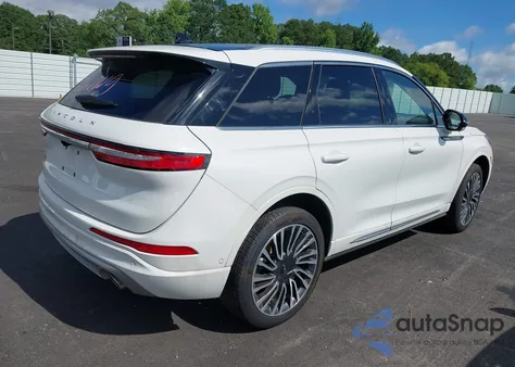 2022 Lincoln Corsair Reserve z USA, uszkodzony, nr VIN 5LMCJ2DH7NUL08720